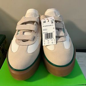 Beyoncé/ Adidas IvyParkX - Unisex